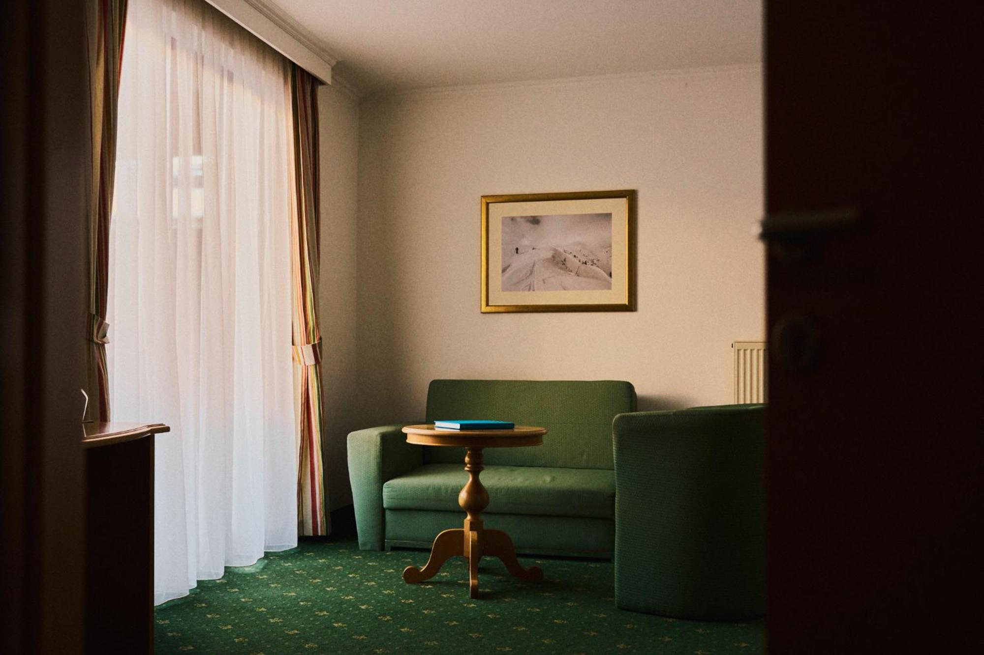 Hotel Martini Kaprun - Including Summercard Екстериор снимка